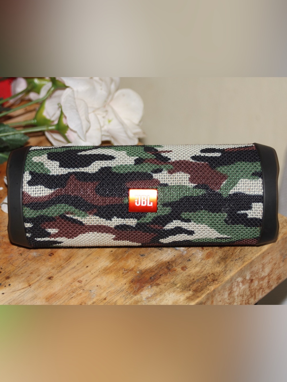 JBL Flip 4 Portable Bluetooth Speaker – Fully Functional